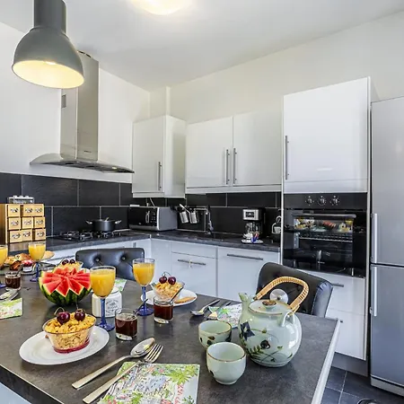 Guisol - Typical 3 Bedroom Ac Near Port Appartamento Nizza