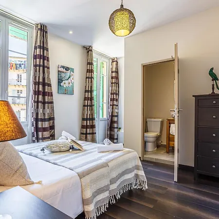 Apartment Guisol - Typical 3 Bedroom Ac Near Port