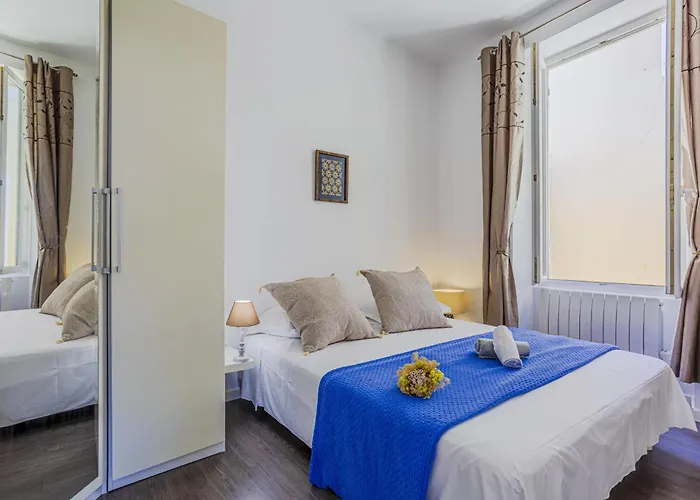 Апартаменты My Casa - Guisol - Typical 3 Bedroom Ac Near Port Ницца