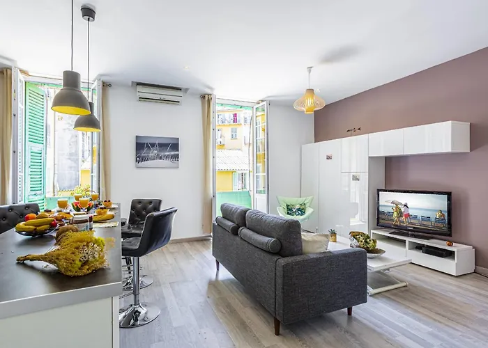 My Casa - Guisol - Typical 3 Bedroom Ac Near Port Апартаменты