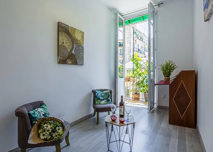 My Casa - Guisol - Typical 3 Bedroom Ac Near Port Apartment *