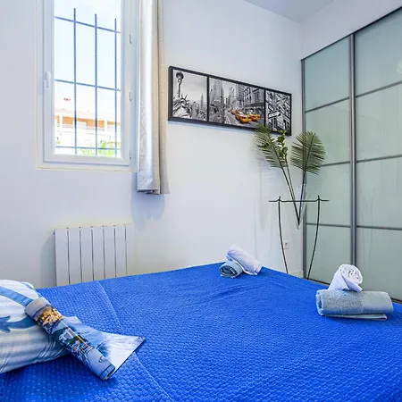 דירה My Casa - Guisol - Typical 3 Bedroom Ac Near Port ניס